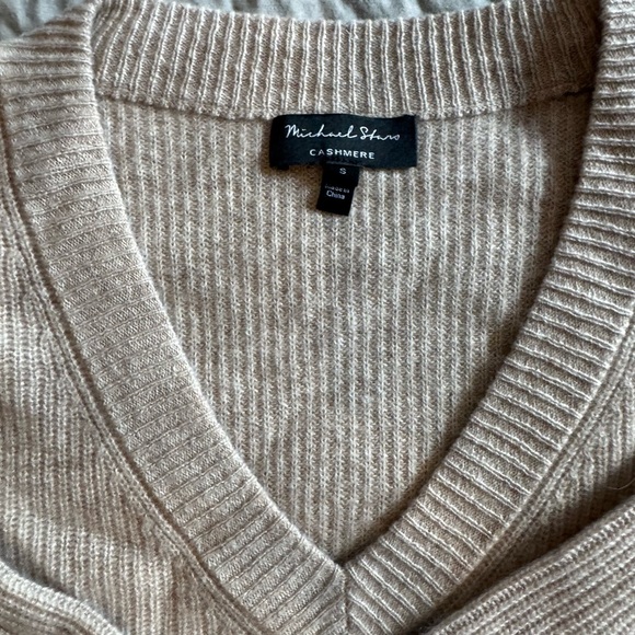 Michael Stars Lana Cashmere V-Neck Sweater - Picture 2 of 6
